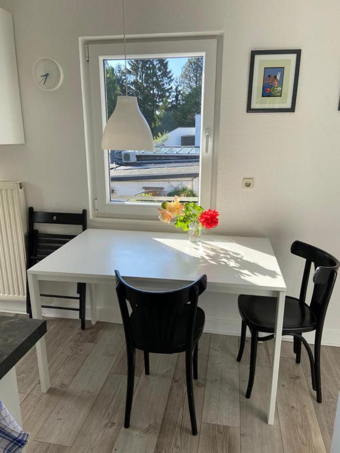 Privates Appartment Ferienwohnung Im Einfamilienhaus Дюссельдорф Экстерьер фото